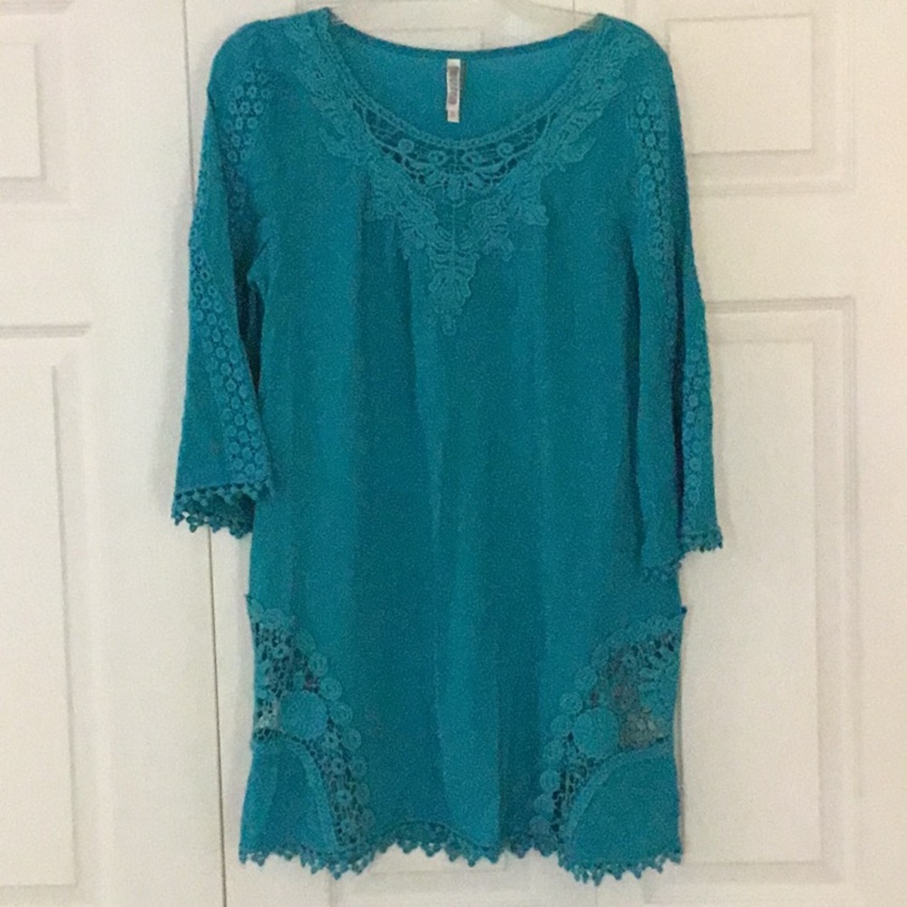 Adorable Monoreno top